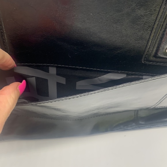 Kenneth Cole Reaction computer Tote Bag style 9959-52bk TRIPLE GUSSET 15.4". - Picture 9 of 16